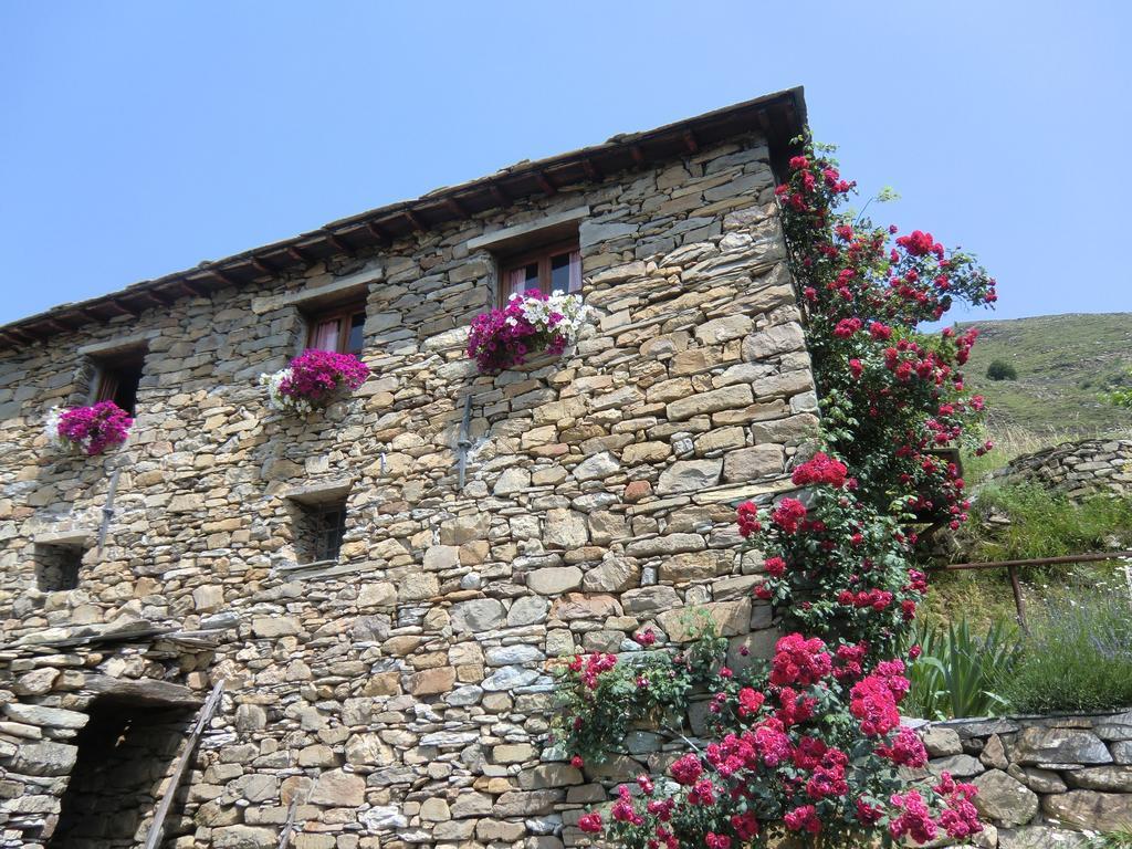 فندق Molini di Trioraفي  Agriturismo La Fontana Dell'Olmo المظهر الخارجي الصورة
